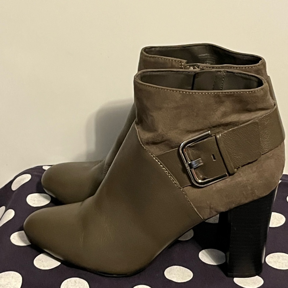 Bar III Ankle Boots Ankle Boots Ladies size 9.5